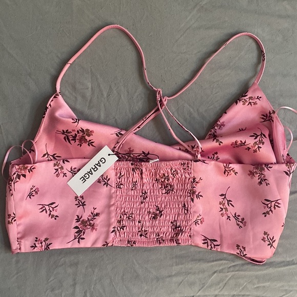 Floral Satin Cowl Handkerchief Cami Crop Top Size Large NWT - Picture 4 of 9